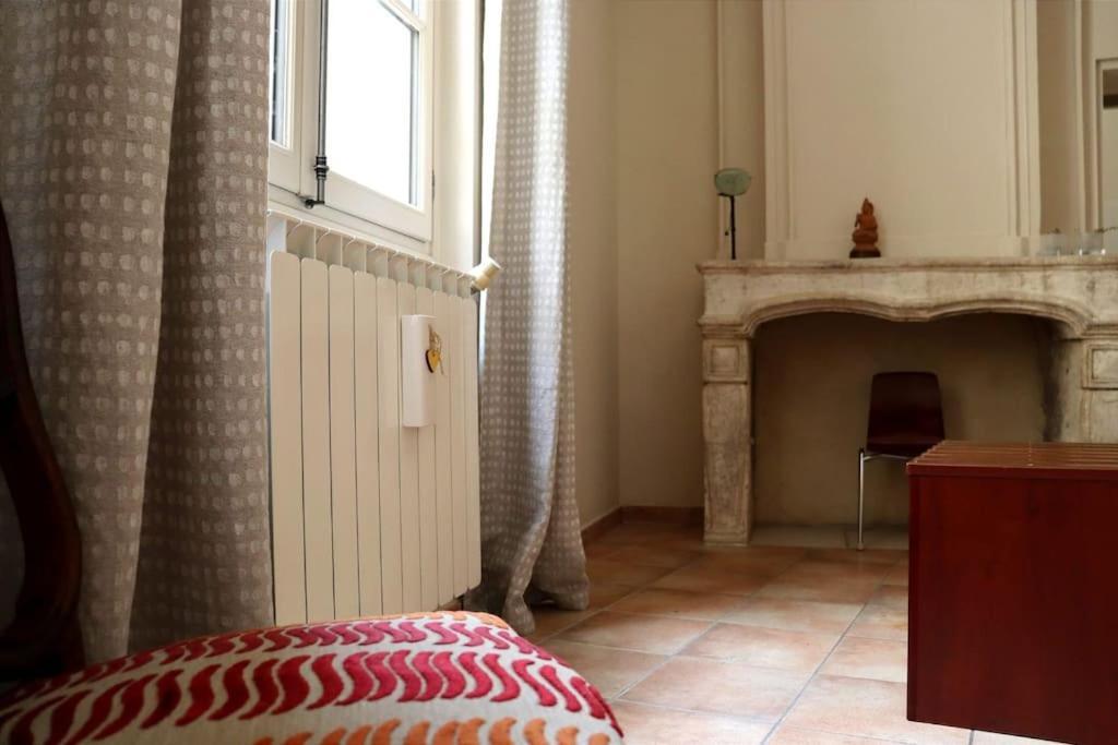 Appartement Uzes Centre Quartiers Des Arts Charme De L'Ancien Extérieur photo