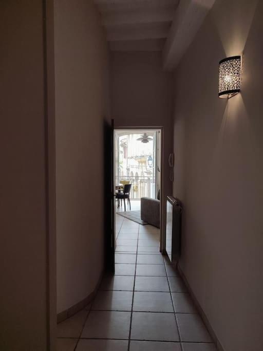 Appartement Uzes Centre Quartiers Des Arts Charme De L'Ancien Extérieur photo