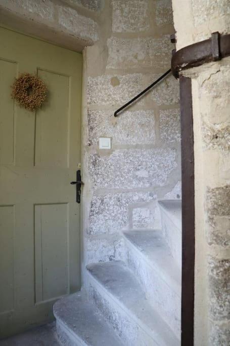 Appartement Uzes Centre Quartiers Des Arts Charme De L'Ancien Extérieur photo